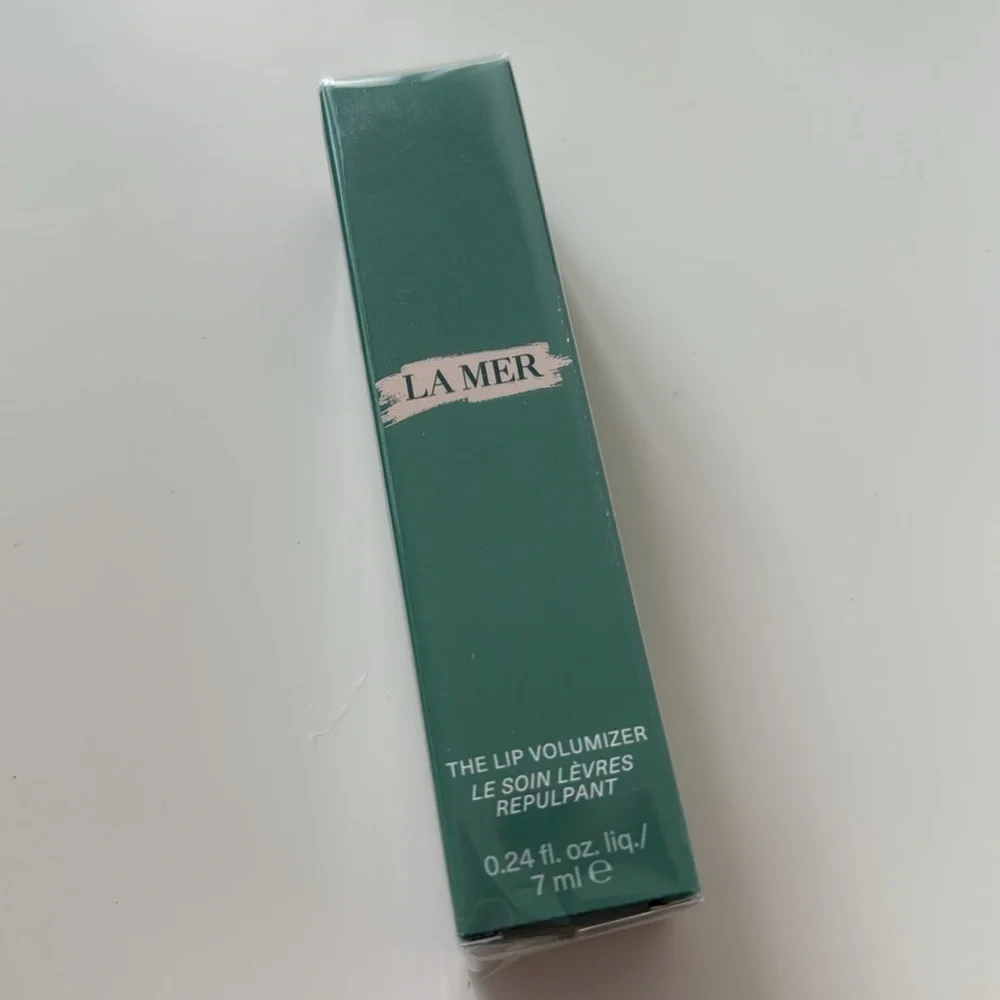 LA MER LIP VOLUMIZER SHEER CORAL